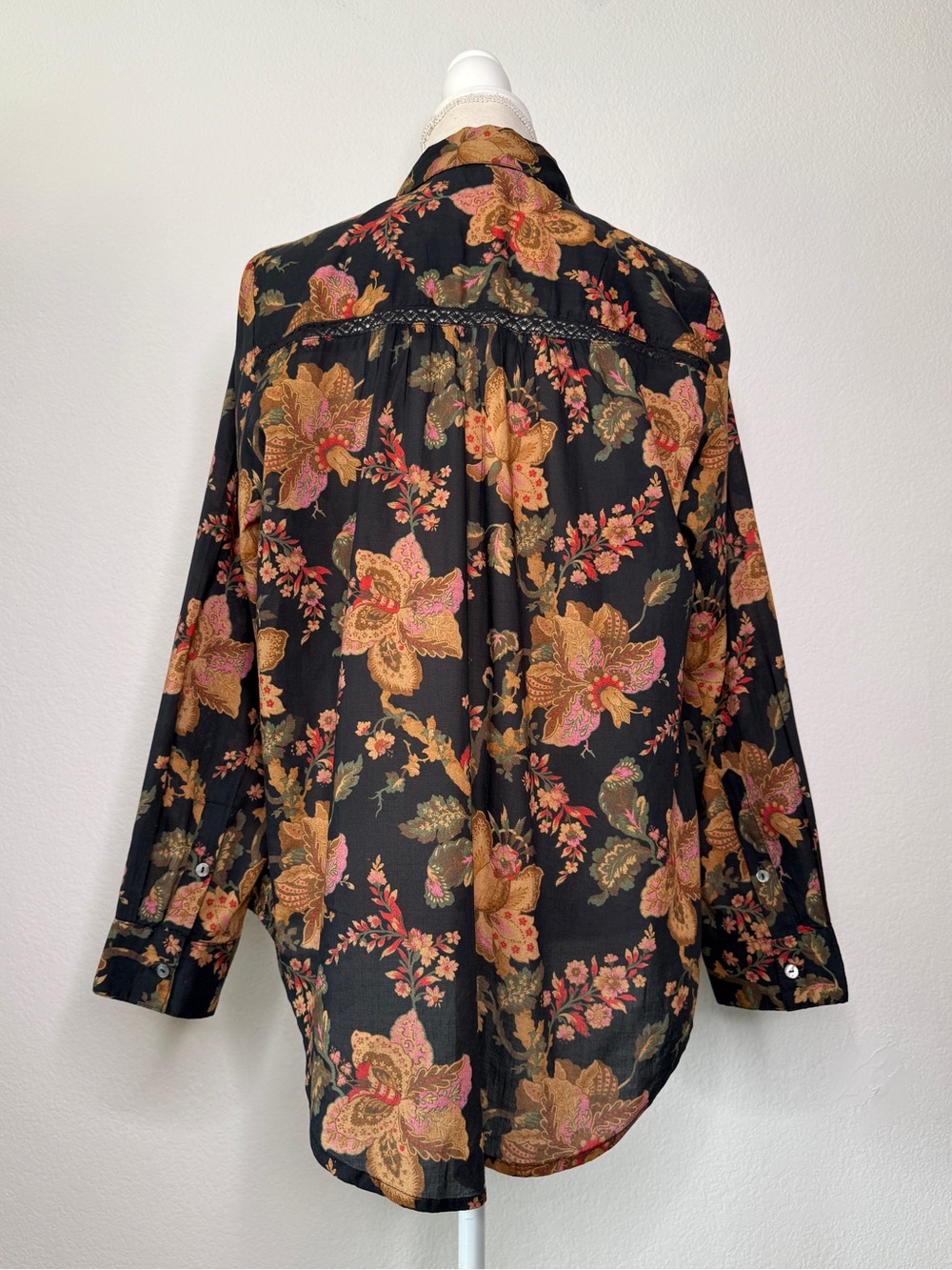 Sundance Blouse Floral Half Button Cotton Lace Detail Black Size M - Picture 4 of 13